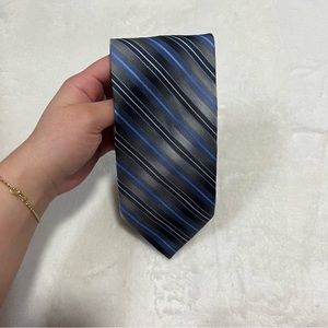 PRONTO UOMO STRIPED BLUE TIE